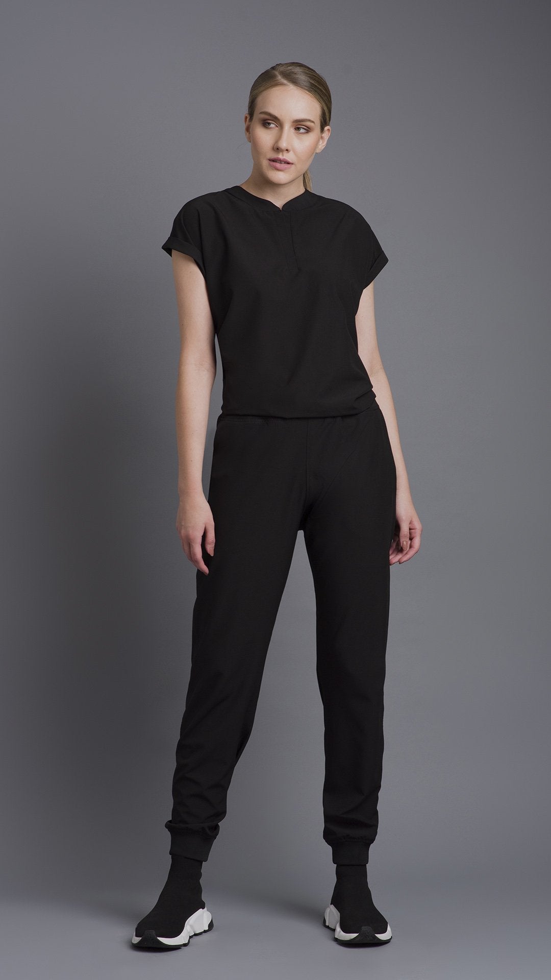 Pantalón Médico Kanaus® Casual Total Black | Mujer